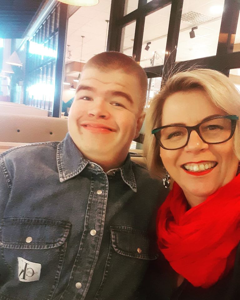 Uuno ja Satu kuvassa